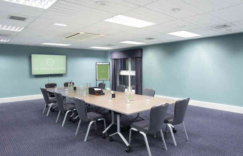 Boardroom Chestnut (1)
