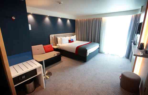 Iwm North Holiday Inn