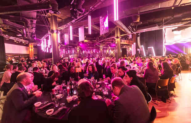 Viawards 27March 004 39941708583 O