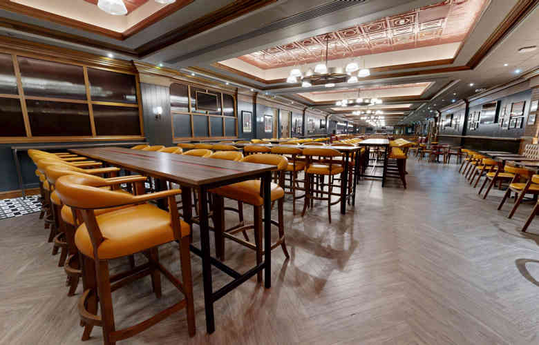 Man U International Suite(1)