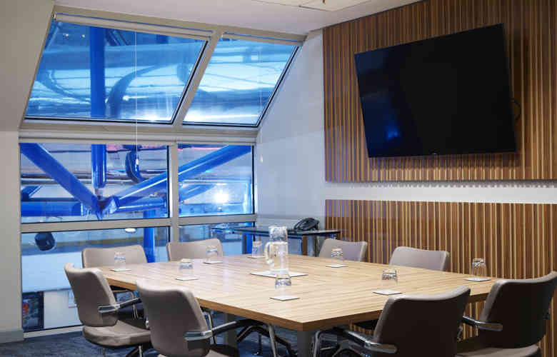 Executive Meeting Room CL1A5211 ©J11