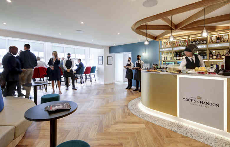 Graham Thorpe Room Bar Side