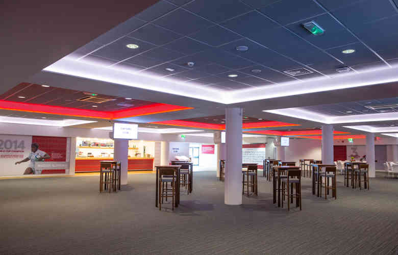 Captains Club (2)