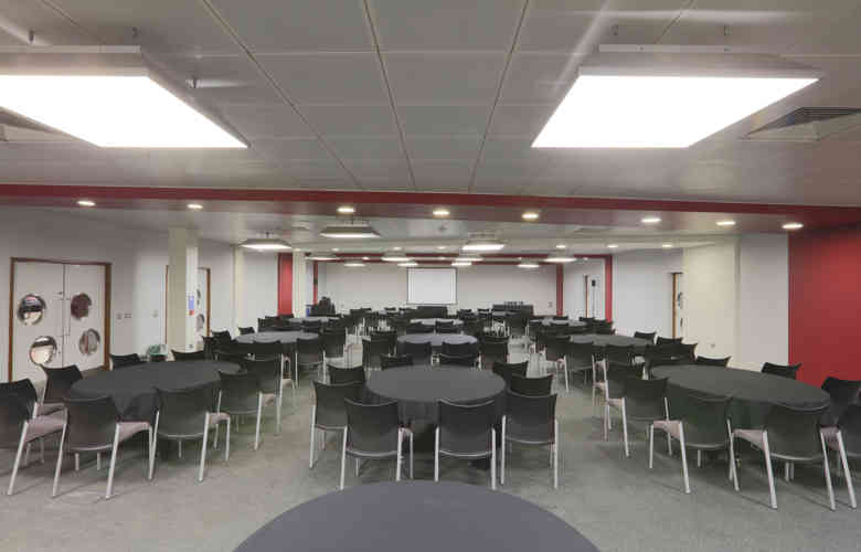 NEC, C&L Toute Suites 3©JS J10