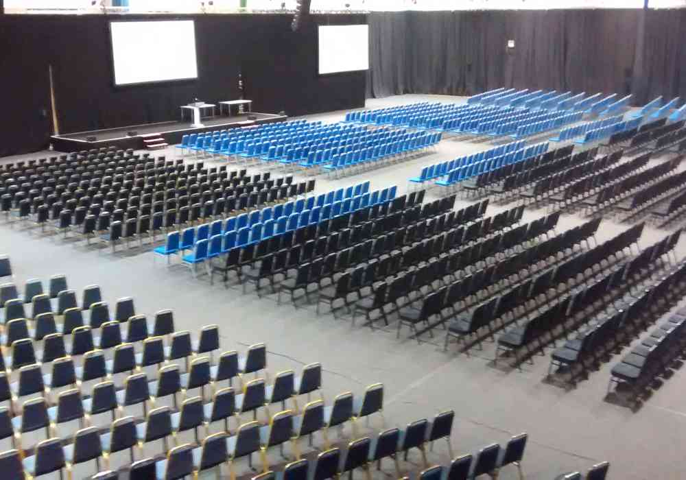 Arena Draped Theatre Style 39905616153 O