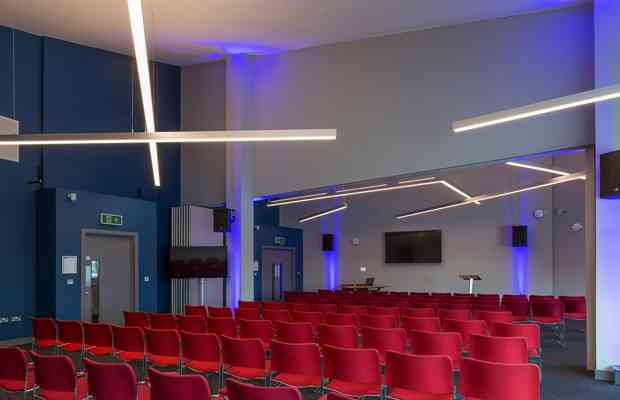 Watershard Theatre Style 2 Iwm North 46870153141 O
