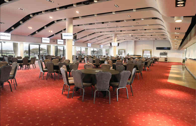 Jockeyclubaintreeracecourse 7