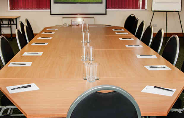 Exeter Racecourse Ce 30 46608192902 O