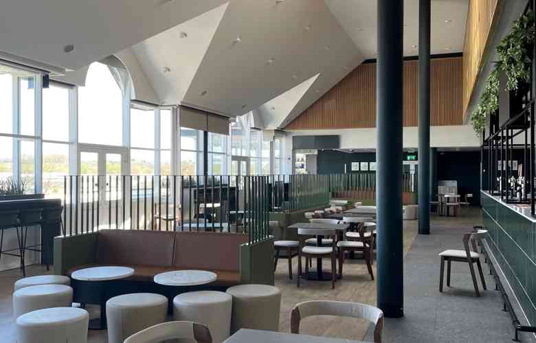Long Room 3