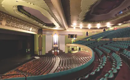 Hammersmith Apollo Refurbishment 31995452417 O (1)