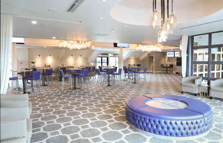 Jockeyclubaintreeracecourse 40