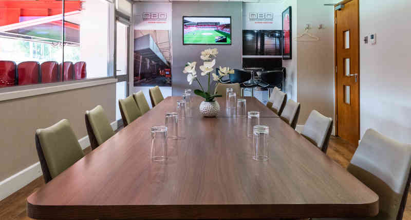 Executiveboxes1