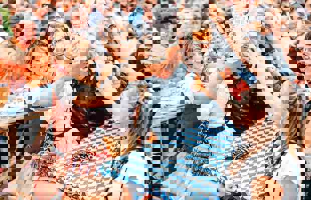 Bavarian Christmas 1624X1016 1 1220X680