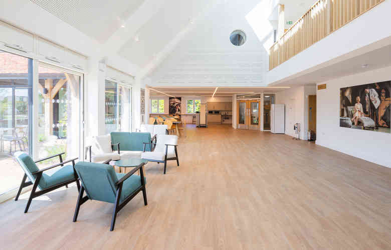 Foyer © Verity Milligan