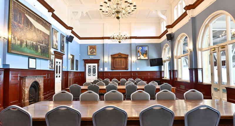 Long Room (6)