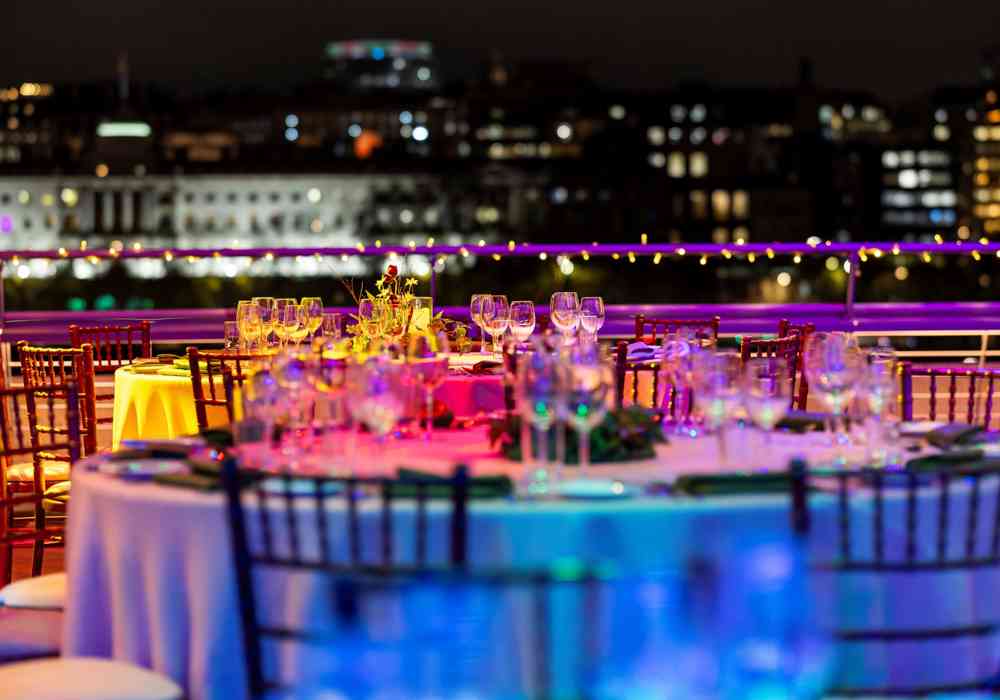 Buffini Chao Deck Dinner Set Up