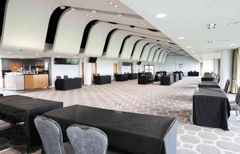 Jockeyclubaintreeracecourse 3378