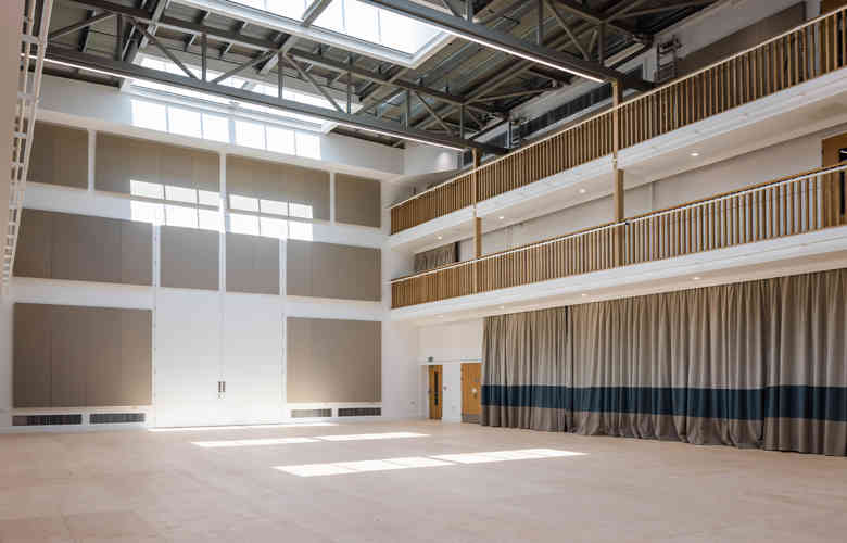 Lady Stringer Studio © Verity Milligan