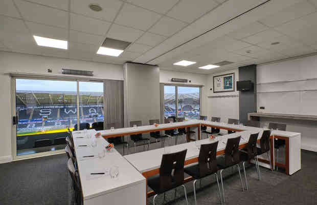 Double Executive Box (2)