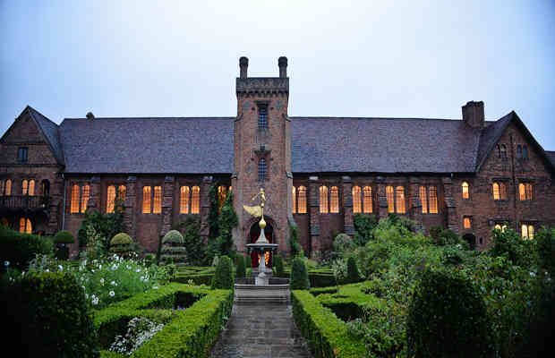 Hatfield House Exterior 31929089857 O