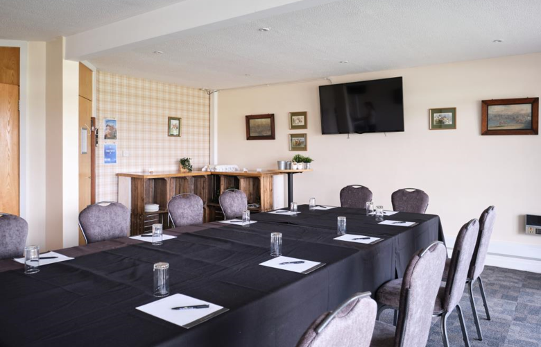 Single Paddock Suite