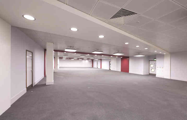 NEC, C&L Toute Suites 13