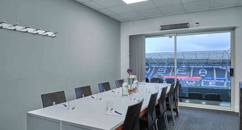 Executive Box (1)