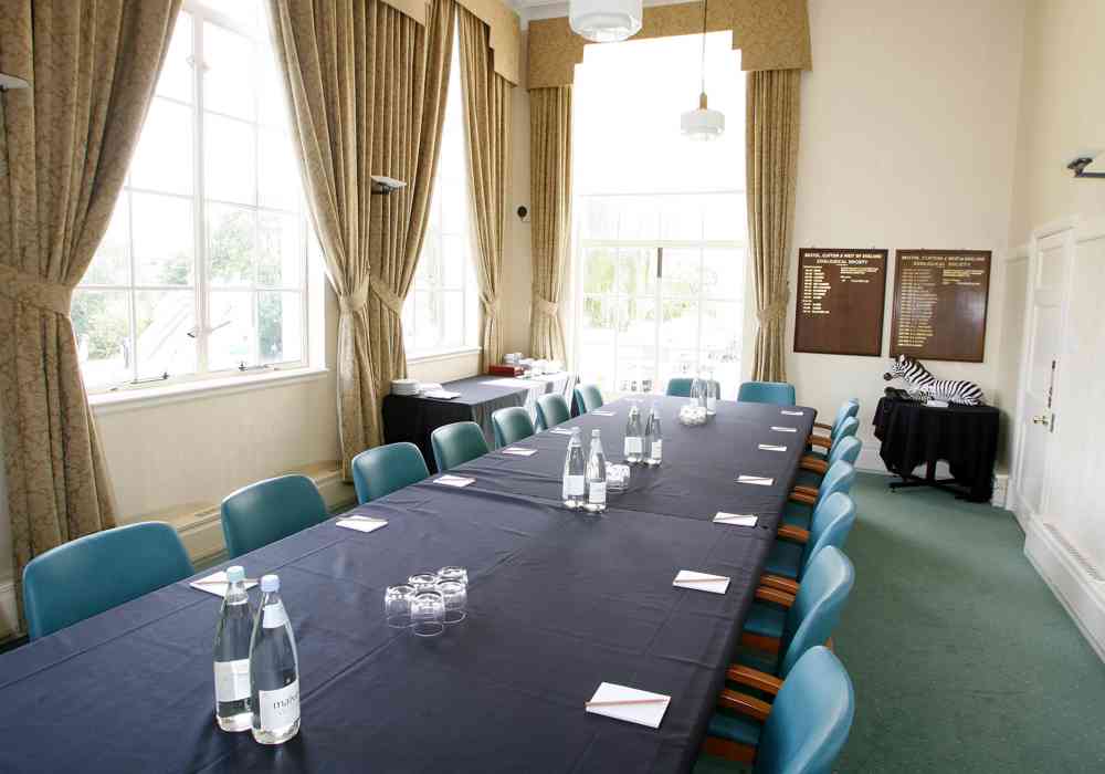 Page 7 Council Room