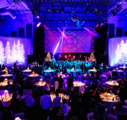 White Christmas Cheltenham 31706820327 O