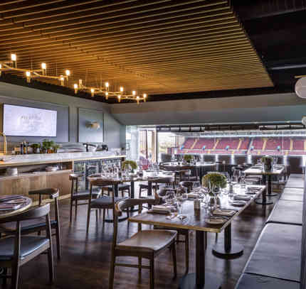 Directors Club Villa Park 46837312091 O