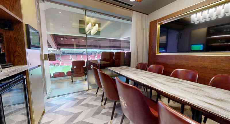 Man U Exec Boxes 7
