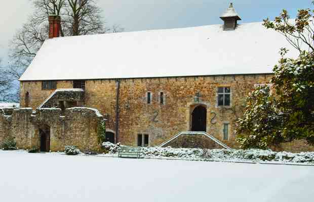 Beaulieu Abbey Snow 39872431483 O