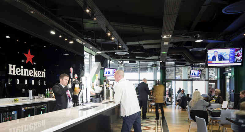 Heineken Lounge Villa Park 46785280962 O