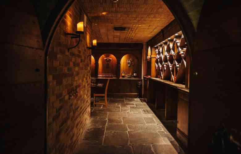 Twickenham Cellar (5)
