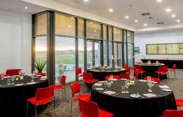Airside Suite 4