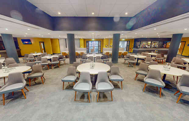 Hayward Suite 4